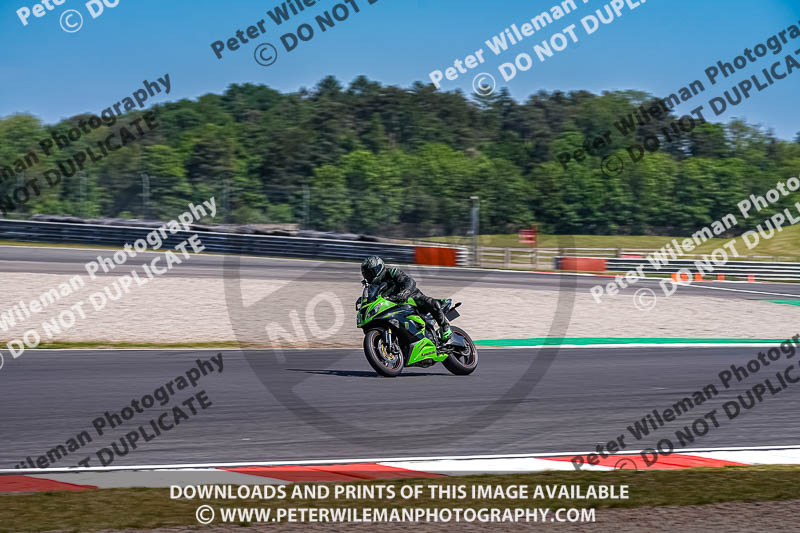 donington no limits trackday;donington park photographs;donington trackday photographs;no limits trackdays;peter wileman photography;trackday digital images;trackday photos
